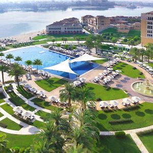 The Ritz-Carlton Abu Dhabi, Grand Canal